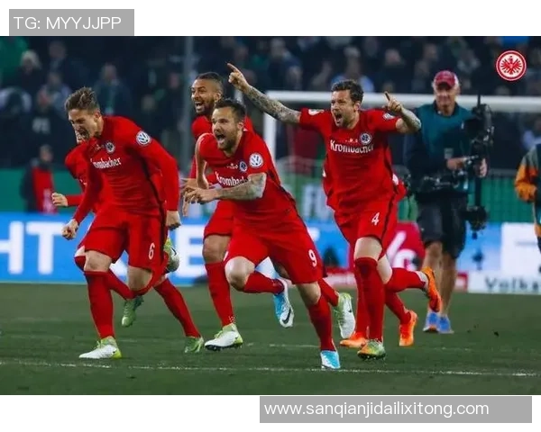 德甲焦点战莱比锡红牛主场迎战疲惫法兰克福争夺三分